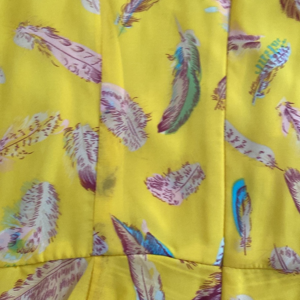 Feather Pattern Ruffle Romper - image 8